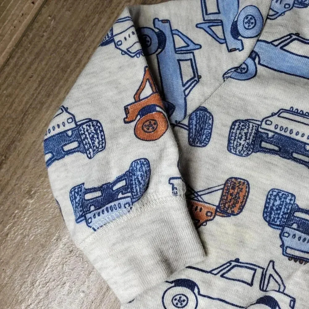 Carter's Baby Boy 3m Bodysuit Bundle - 2 Pieces - EUC